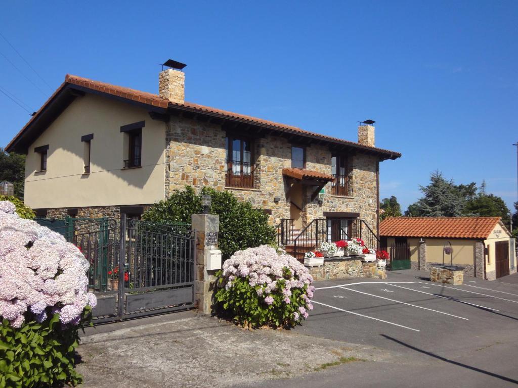 Apartamentos Rurales Villa Del Sain Cudillero Exterior photo