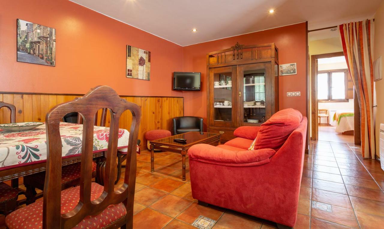 Apartamentos Rurales Villa Del Sain Cudillero Exterior photo
